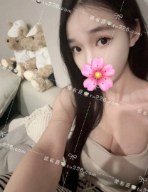 模特身材🔅凱莉：163/E/46/27歲