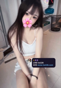 高雄🫶反差夜校生❤️玲玲：160 D 47 23歲