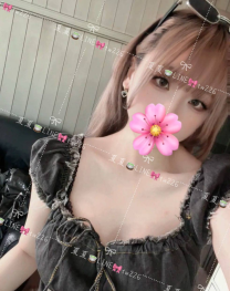 服裝店老闆娘🔅寧寧：158/F/52/27歲