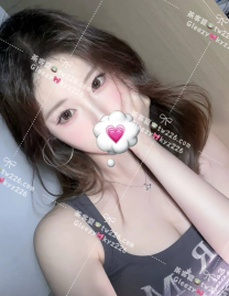 巧唯：157/43/C/24歲🔅氣質冷艷秘書