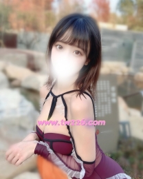 大一新鮮人🔅小沐：160/E/45/19歲