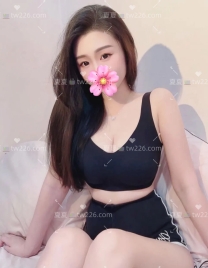 家教鋼琴的溫柔反差老師❤️晴兒：163/E/50/30歲