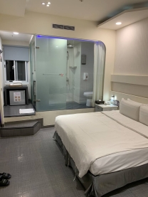 台中中區 旅館：星河  價位：480/3h